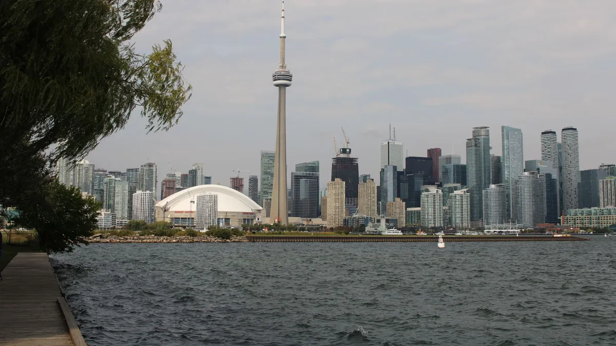 Toronto skyline architecture