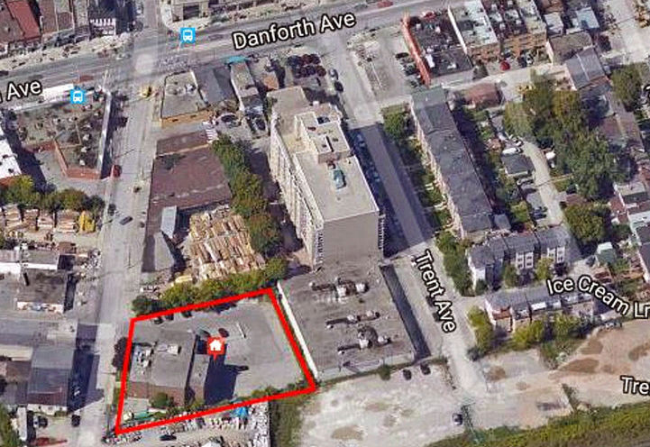 9 Dawes Road Condos - Thumbnail 3 - Premium condo development gallery image